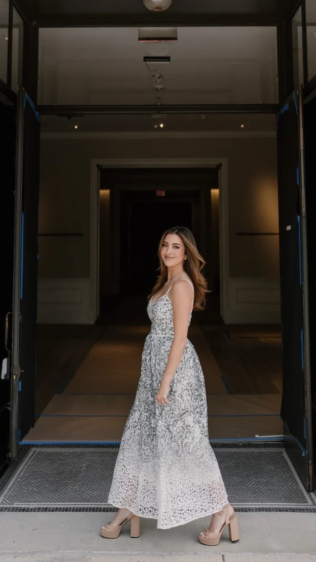 Stop what you’re doing because there’s a new store at Market Street! ✨ Say hello to @pell_1990 - Luxury women’s boutique offering a curated mix of timeless staples and standout pieces carrying some of your favorite luxury designers such as @alc_ltd, @cinqasept, @veronicabeard and more.

NOW OPEN! 📍 Located in between @alo and @uniwoodlands